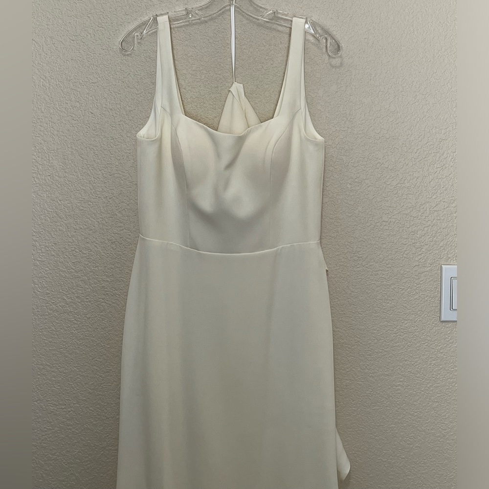Brilliant Bridal | Ivory Luna Wedding Dress - Picture 6 of 15